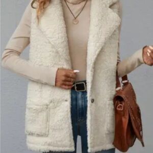 Women's Cream Sherpa Vest